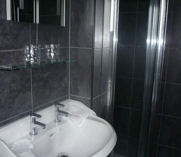 Moor View Bed & Breakfast 4*